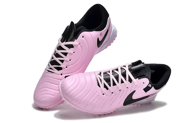 Nike Tiempo chaussures de football turf en cuir synthétique rose et noir, semelle moulée 3