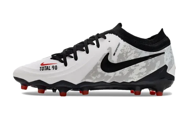 Nike Total 90 Blanc Noir Rouge Camo Firm-Ground Chaussures de football 7