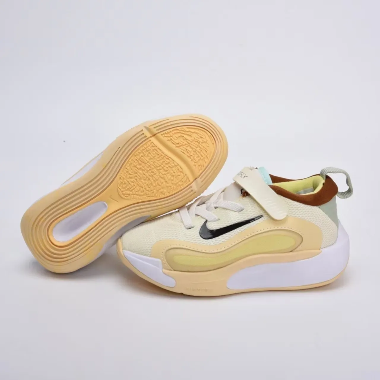 Nike White and Gold Kids Performance Sneakers 18
