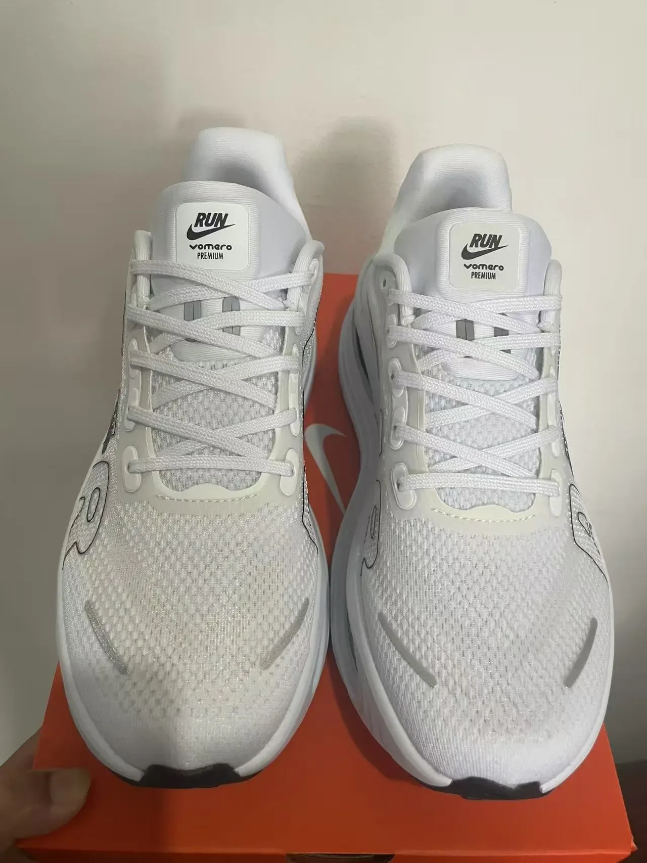 Nike Chaussures de running blanc noir upper de knit visible Air Zoom Unit 3