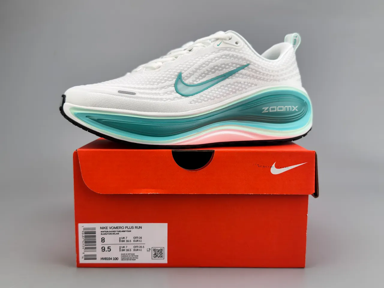 Nike White Blue Engineered Knit Upper Layered Wave Midsole Running Shoes 4