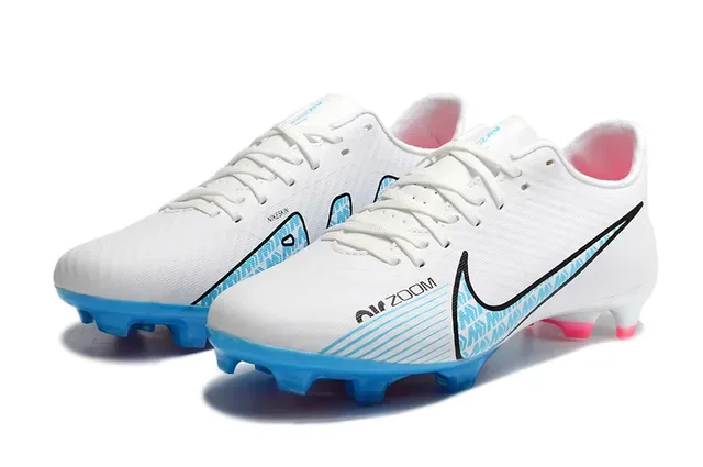 Nike Blanc Bleu Bas de Coupe Synthétique Haut Motif Géométrique Texturé Semelle Firme Chaussures de Football 8