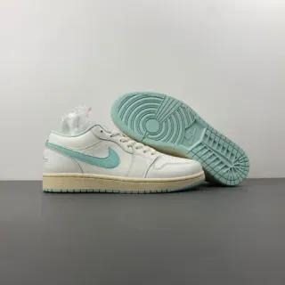 Nike White Blue Low-Top Cupsole Lifestyle Sneakers