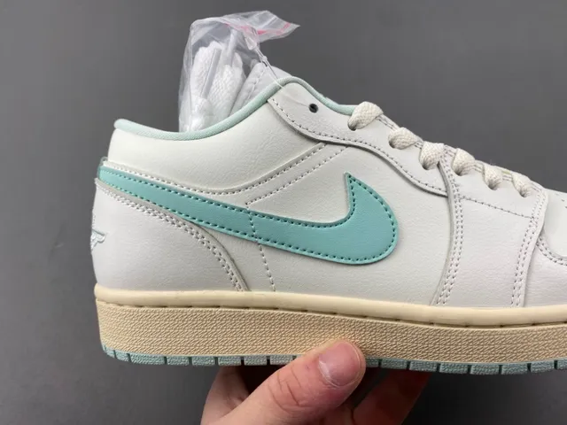 Nike White Blue Low-Top Cupsole Lifestyle Sneakers 3