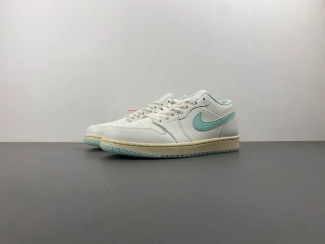 Nike White Blue Low-Top Cupsole Lifestyle Sneakers 10