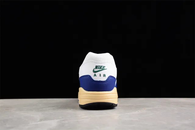 Nike White Blue Low-Top Silhouette Layered Upper Lifestyle Sneakers 10