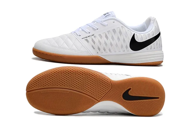 Nike Blanc Marron Mesh Engineered Haut Noir Swoosh Marque Chaussures de soccer indoor 6