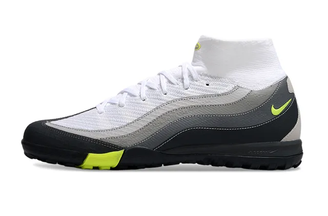 Nike White Gray Knit Upper Layered Synthetic Overlays Turf Soccer Shoes 6