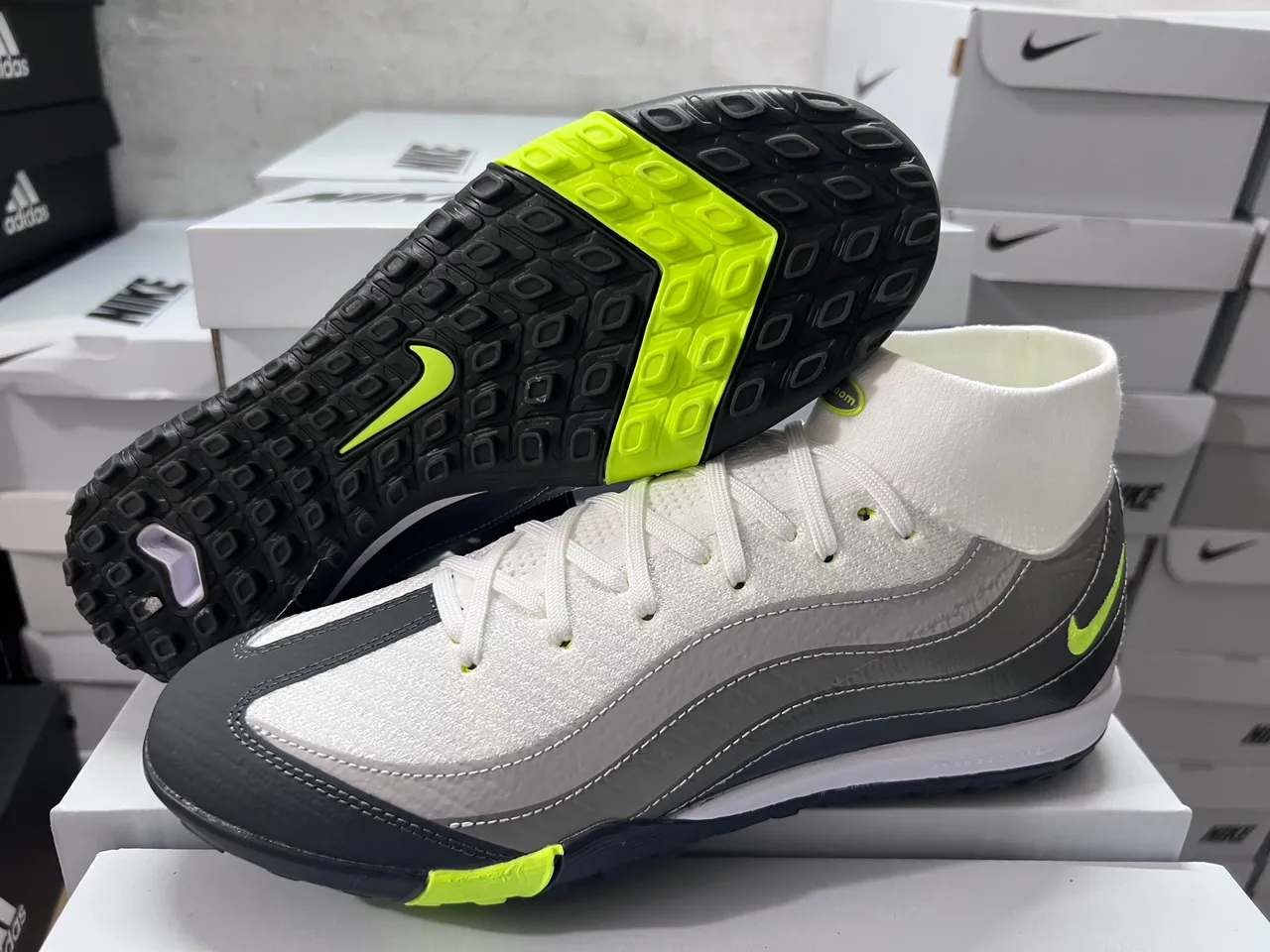 Nike White Gray Knit Upper Layered Synthetic Overlays Turf Soccer Shoes 14