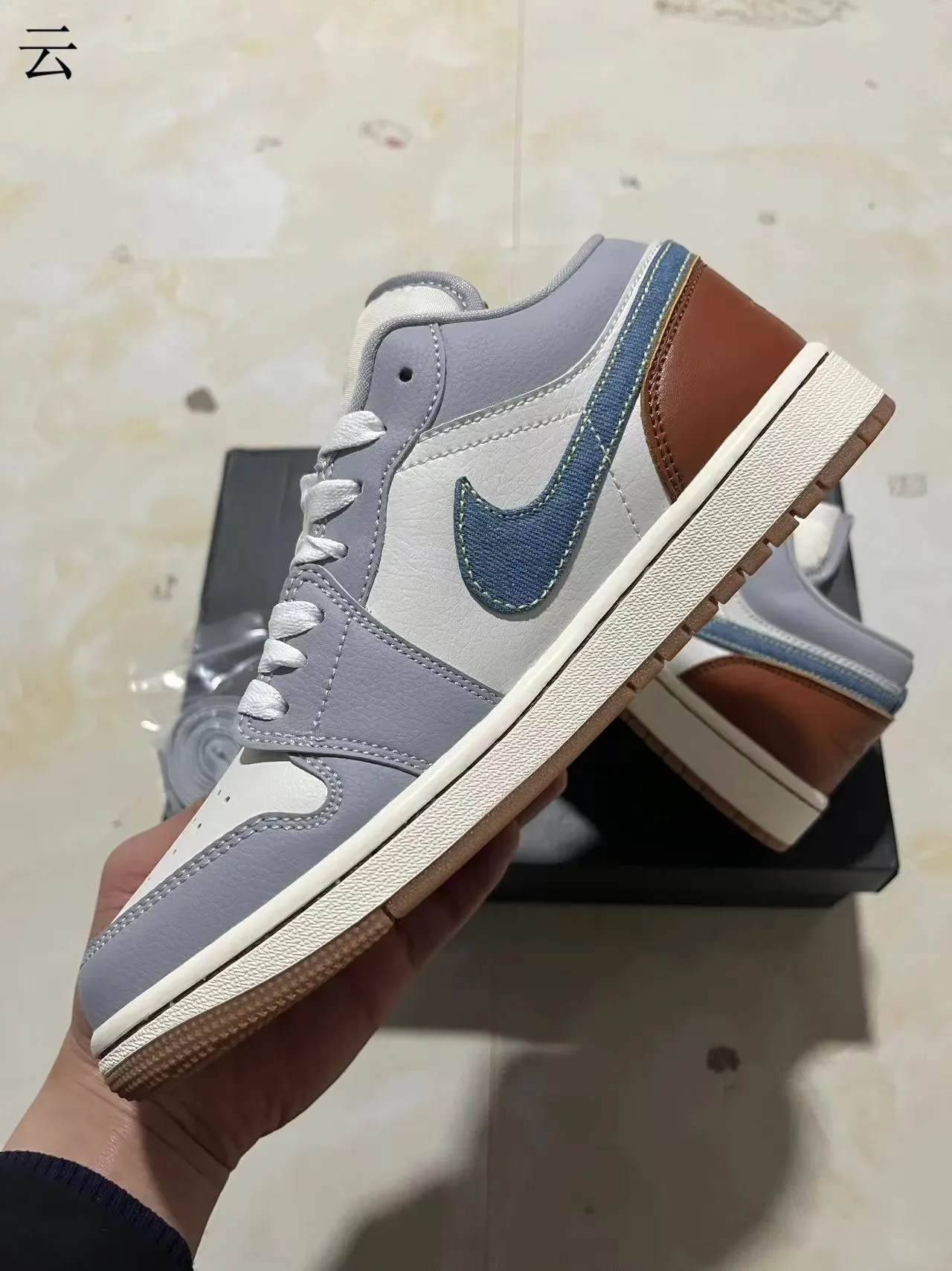 Nike White Gray Low-Top Denim-Accented Swoosh Lifestyle Sneakers 5