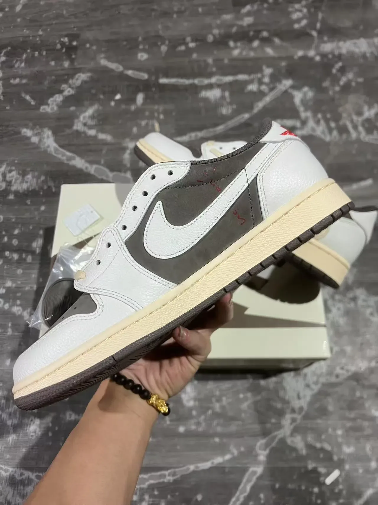 Nike White Gray Low-Top Layered Leather-Suede Lifestyle Sneakers 5