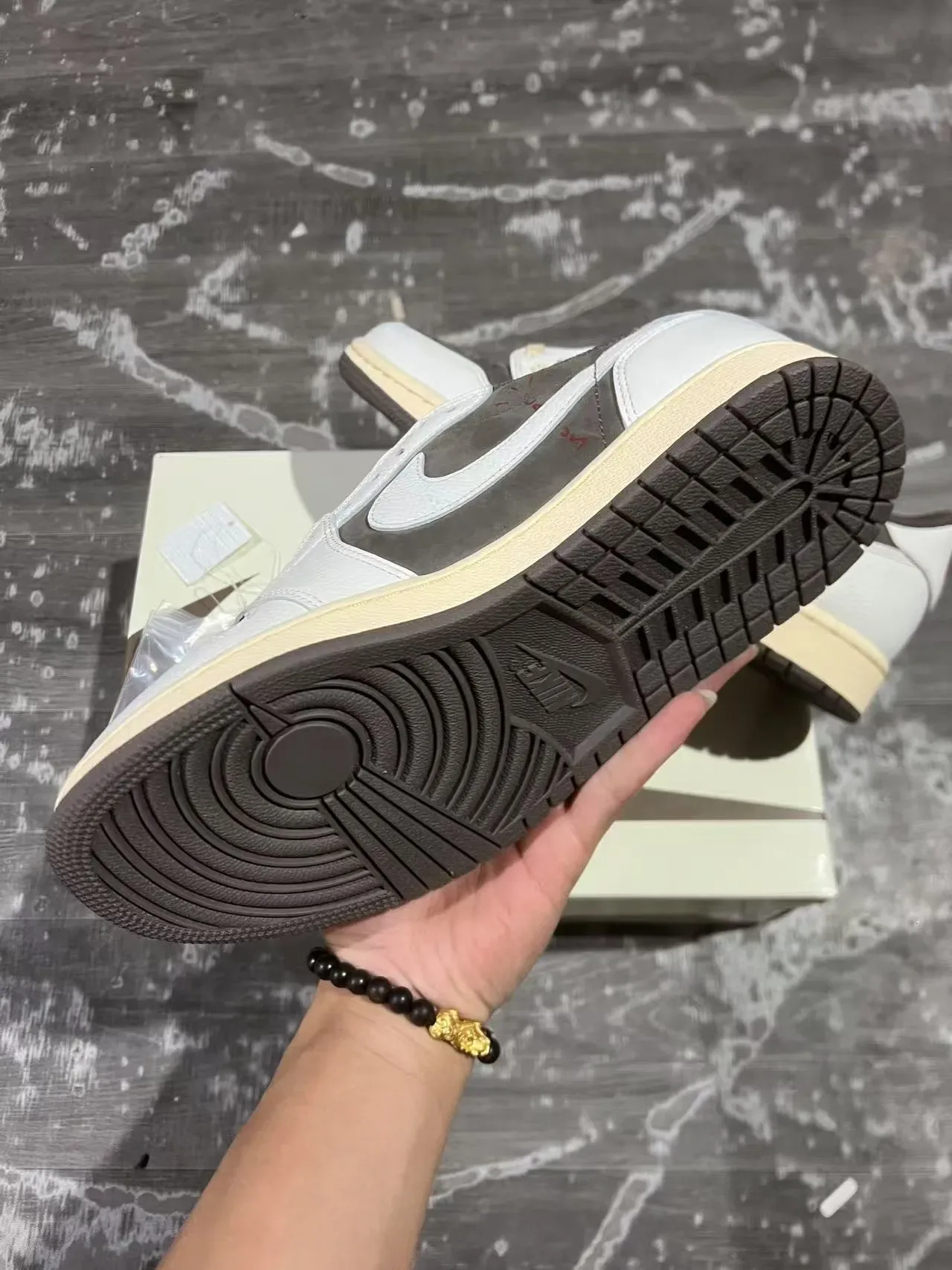 Nike White Gray Low-Top Layered Leather-Suede Lifestyle Sneakers 6