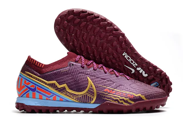 Nike Chaussures de football Turf avec upper Flyknit blanc et violet, overlay géométrique orange 6