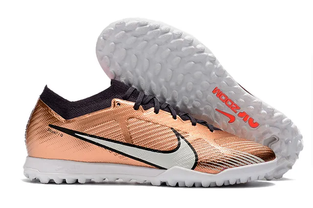 Nike Chaussures de football Turf avec upper Flyknit blanc et violet, overlay géométrique orange 8