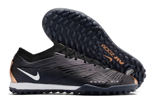 Nike Chaussures de football Turf avec upper Flyknit blanc et violet, overlay géométrique orange 9