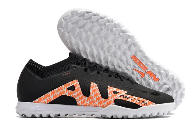 Nike Chaussures de football Turf avec upper Flyknit blanc et violet, overlay géométrique orange 12