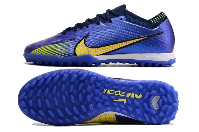 Nike Chaussures de football Turf avec upper Flyknit blanc et violet, overlay géométrique orange 14