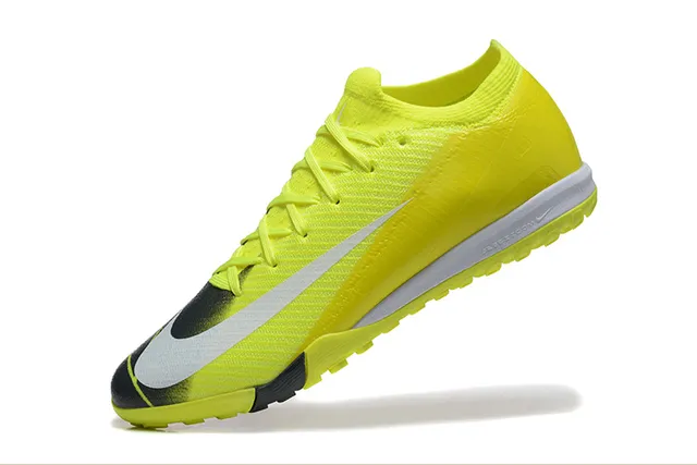 Nike Chaussures de football jaune noir knit upper col bas turf 5
