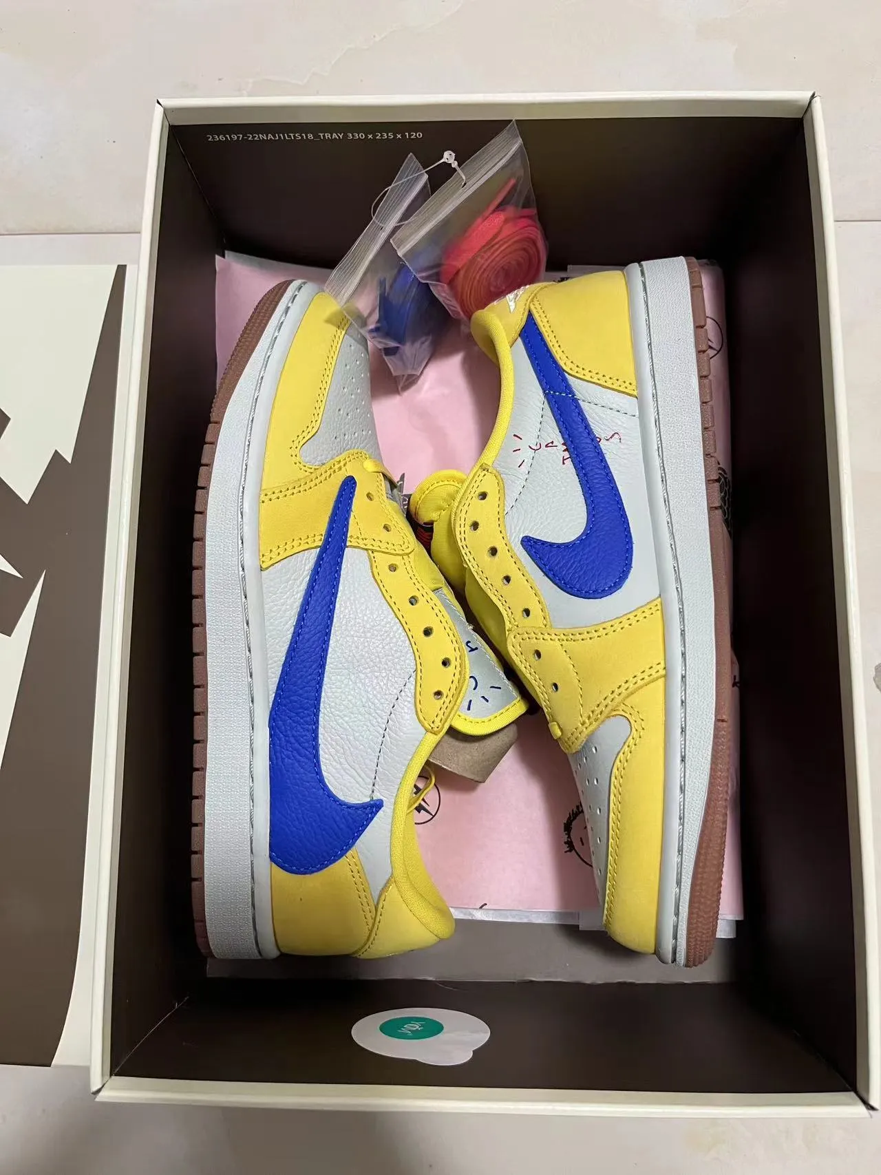 Nike Yellow Blue Low-Top Color-Blocked Lifestyle Sneakers 3