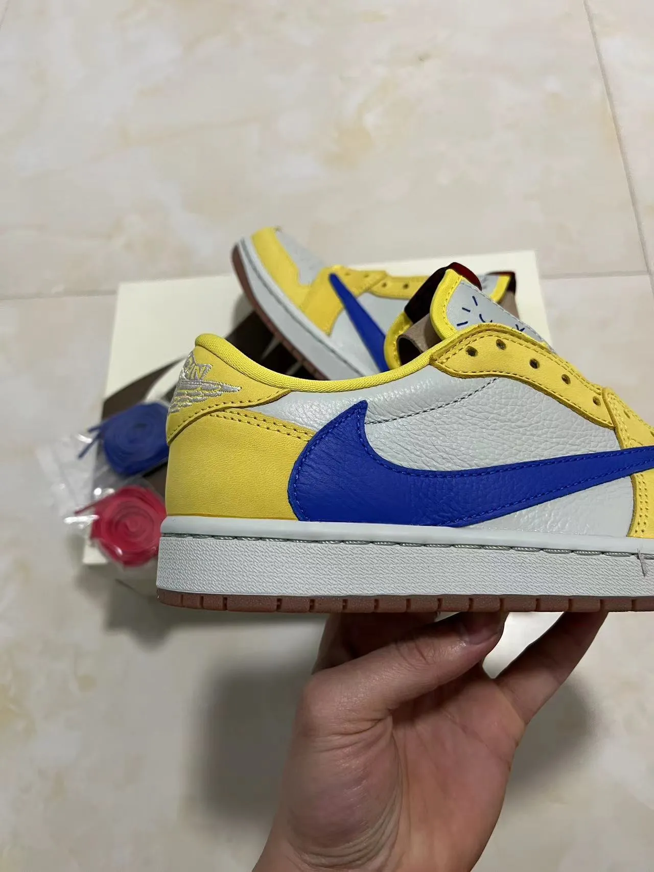 Nike Yellow Blue Low-Top Color-Blocked Lifestyle Sneakers 6