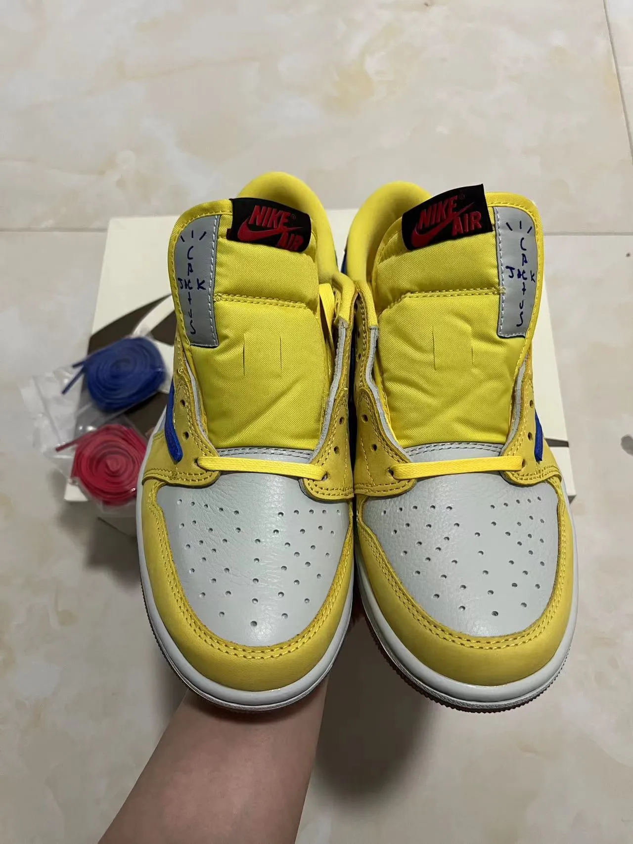 Nike Yellow Blue Low-Top Color-Blocked Lifestyle Sneakers 9