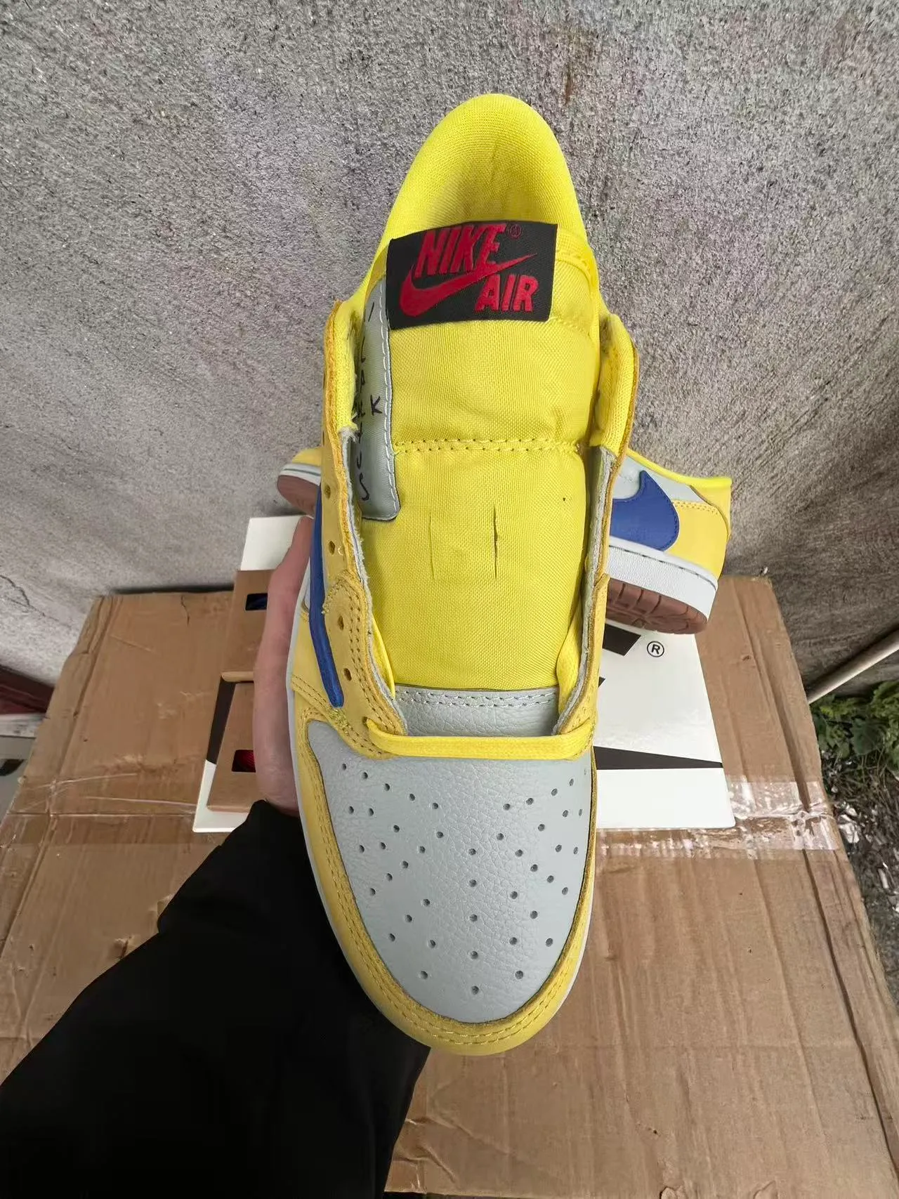 Nike Yellow Blue Low-Top Layered Leather Lifestyle Sneakers 3