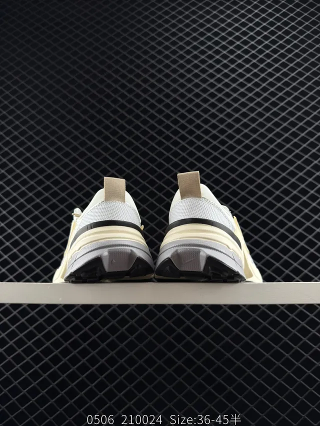 Nike Zoom 2K Beige Gold Chunky Sneakers 4