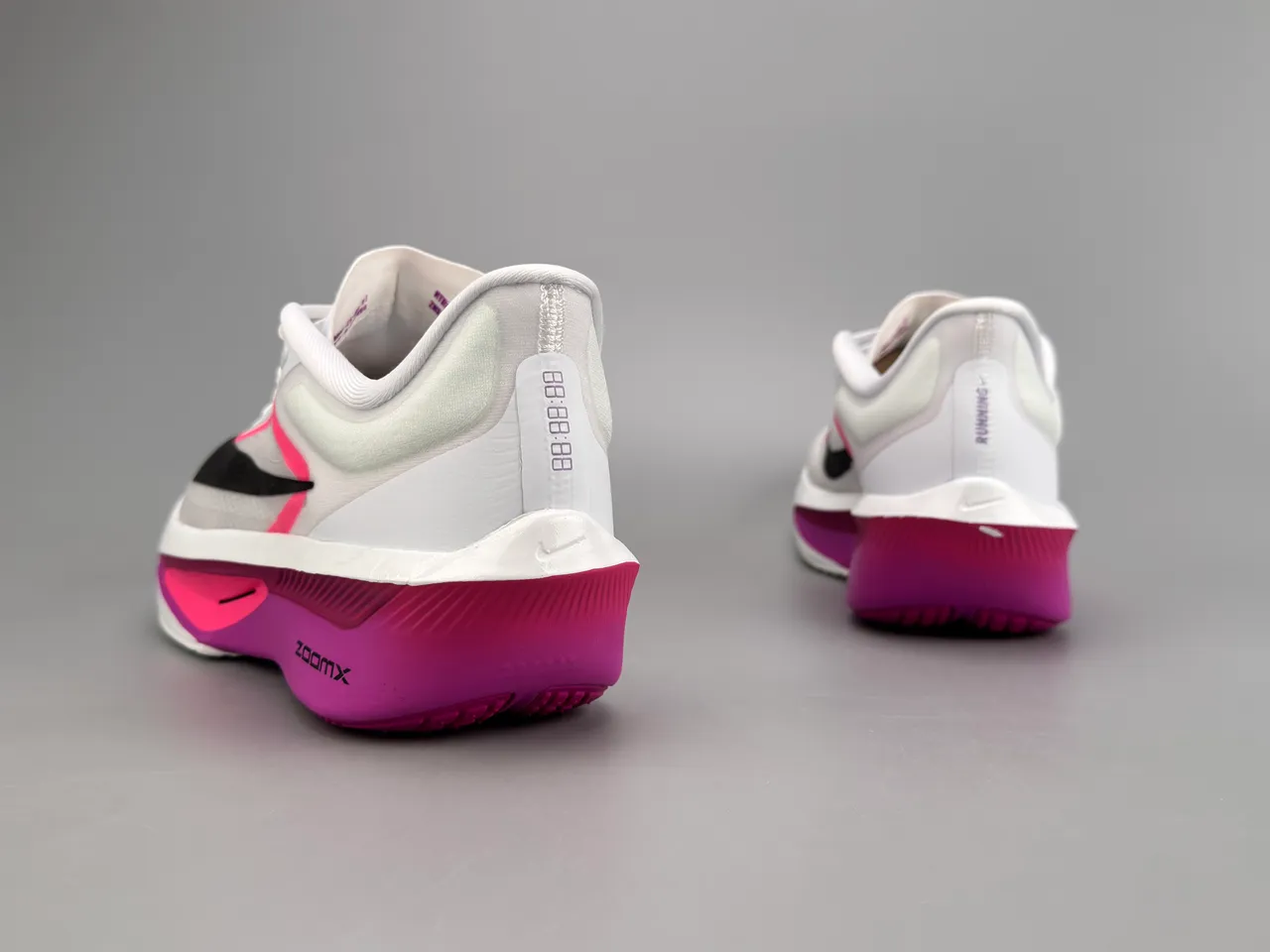 Nike Zoom Fly ZoomX Branco Preto Rosa Tênis de corrida 6