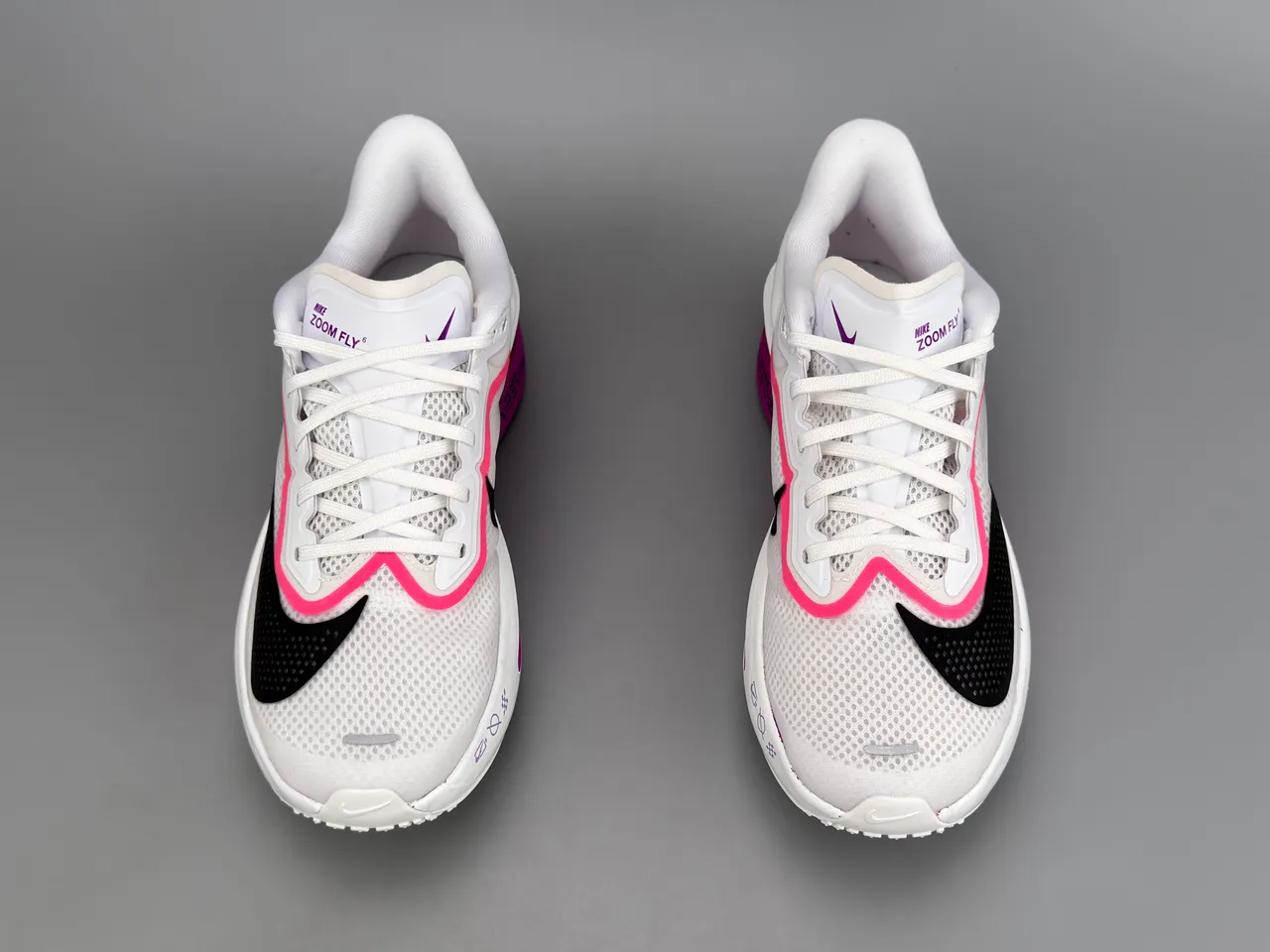 Nike Zoom Fly ZoomX Branco Preto Rosa Tênis de corrida 9