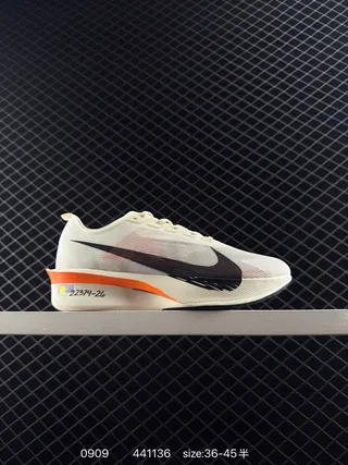 Nike Zoom VaporFly Next% Beige Laranja Engineered Mesh Tênis de corrida 2