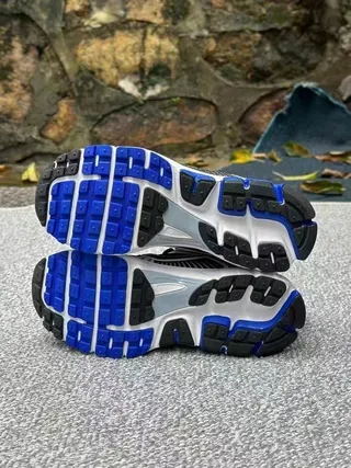 Nike Zoom Vomero 5 Bleu Blanc Tige Maille Stratifiée Synthétique Cage Chaussures de Course 2