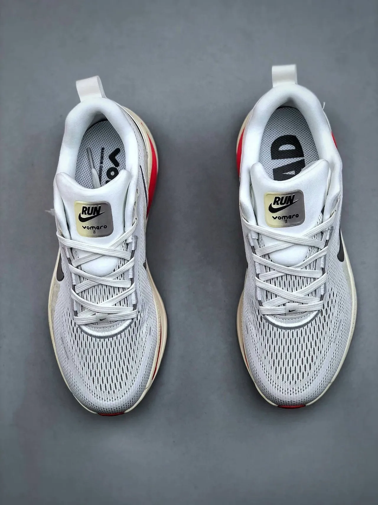 Nike Zoom Vomero 5 Gris Clair Rouge Chaussures de course 8