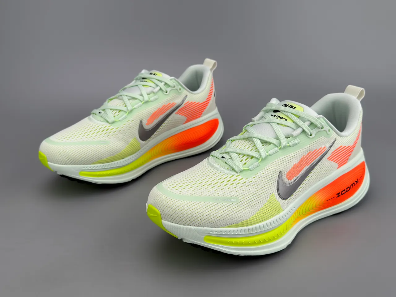 Nike ZoomX Invincible Run White Orange Engineered Knit Upper Gradient Wave Midsole Running Shoes 9