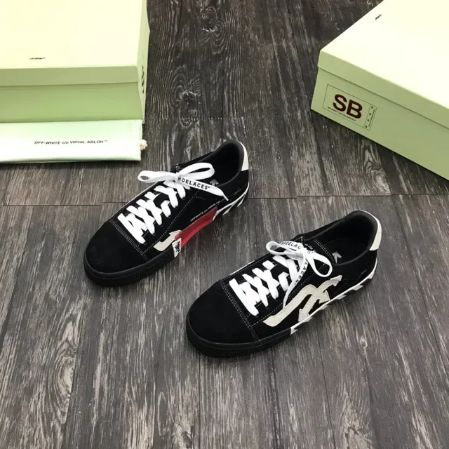 Off-White Arrow Low-Top أحذية رياضية سوداء سويدية Lifestyle 8