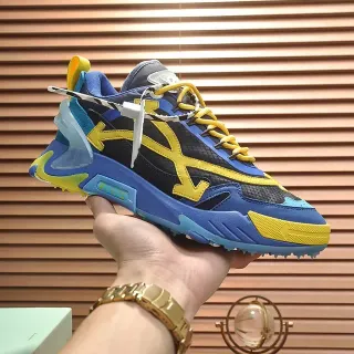 أوف وايت أسود أزرق مفكك صناعي Chunky Sneakers