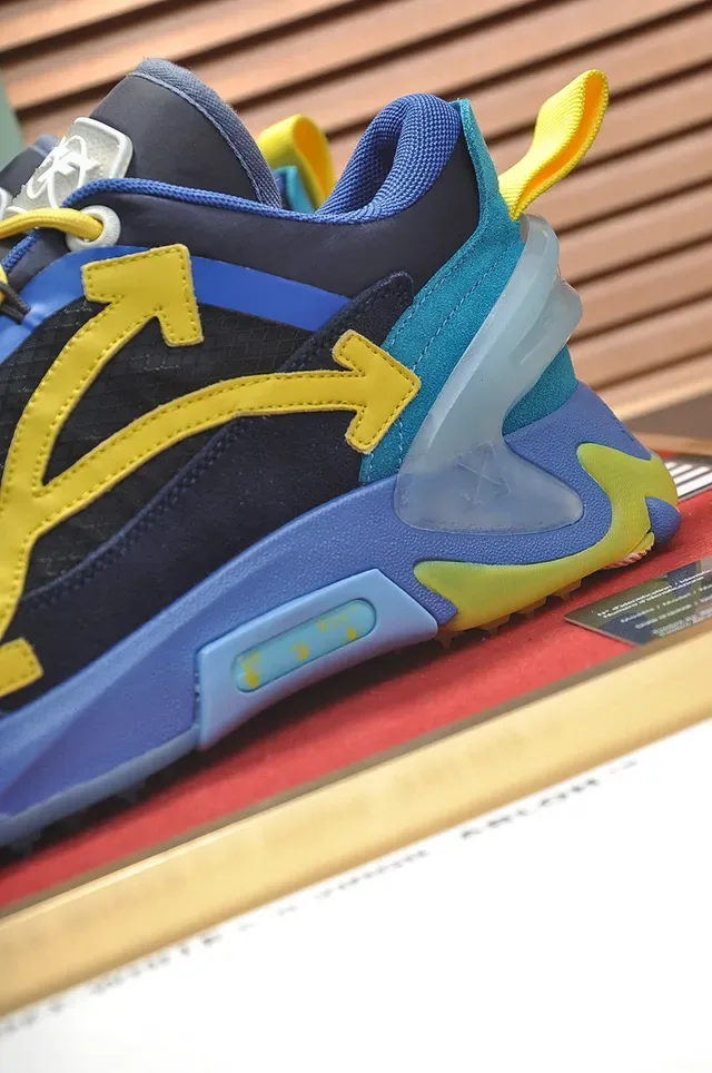 أوف وايت أسود أزرق مفكك صناعي Chunky Sneakers 3