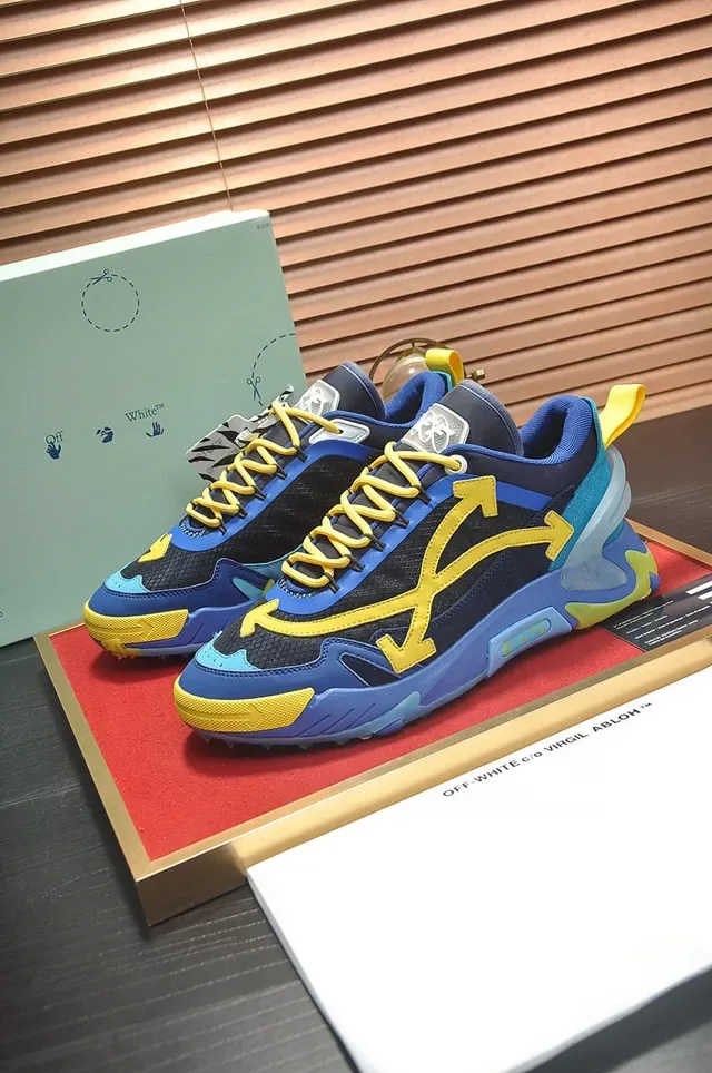 أوف وايت أسود أزرق مفكك صناعي Chunky Sneakers 8