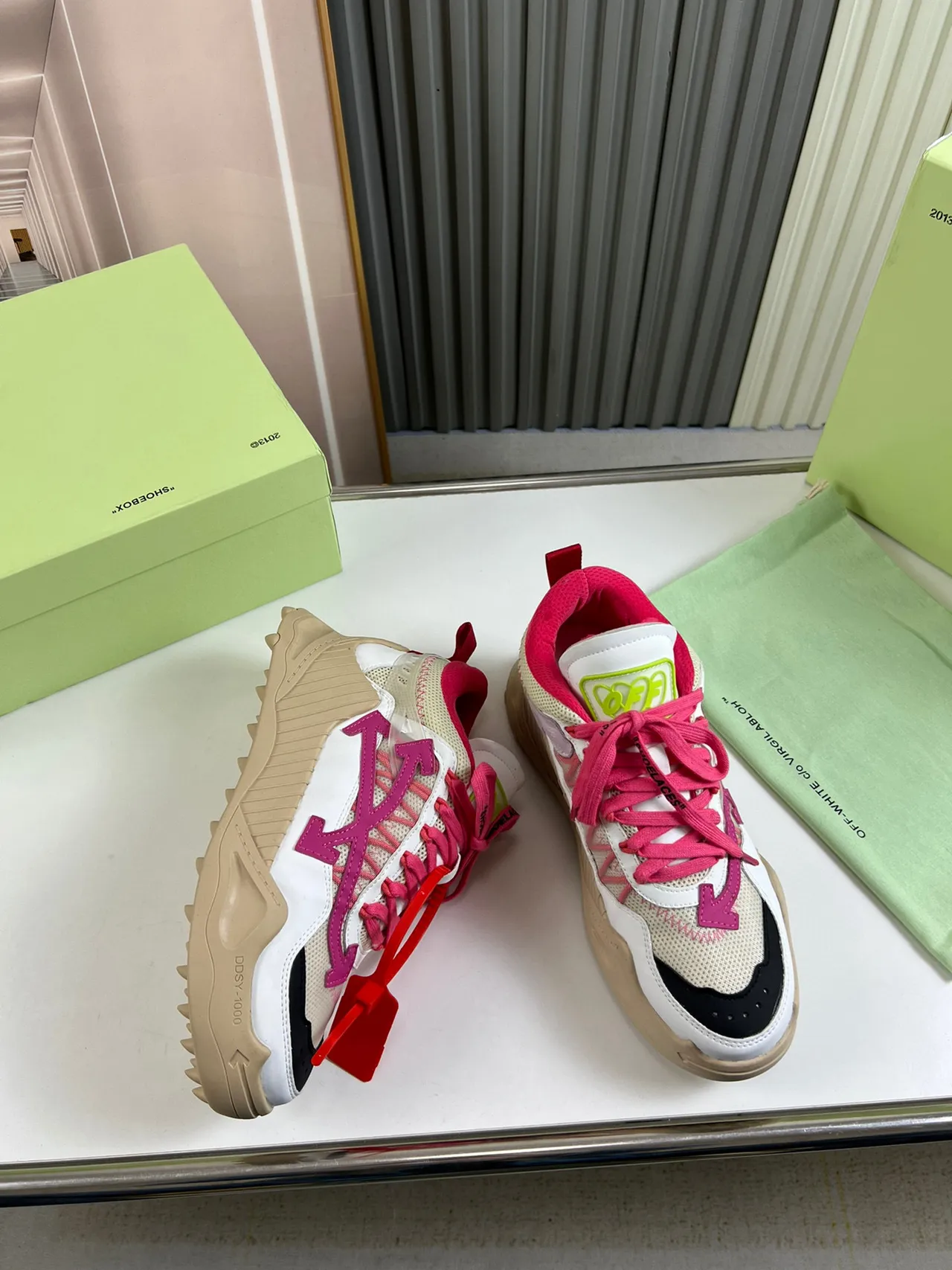Off-White DDSY-1000 Chunky Runner أبيض وردي بيج Chunky Sneakers 5