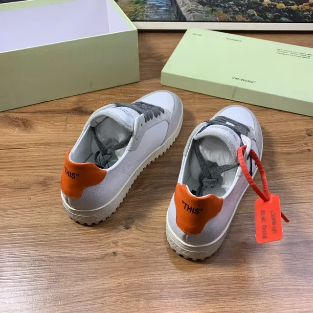 Off-White gris baskets basses daim-cuir panelées lifestyle 6