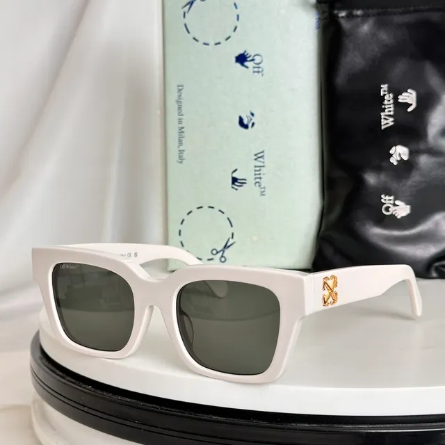 Off-White Oversized Square Translucent Blue Sunglasses 8