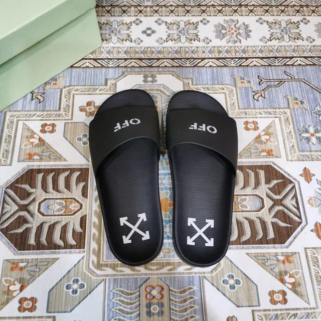Off-White Slide Sandales noires avec logo industriel 2