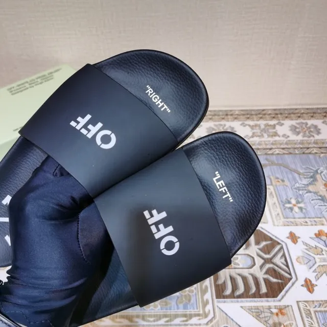 Off-White Slide Sandales noires avec logo industriel 5