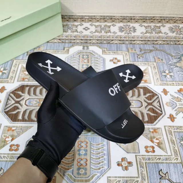 Off-White Slide Sandales noires avec logo industriel 6