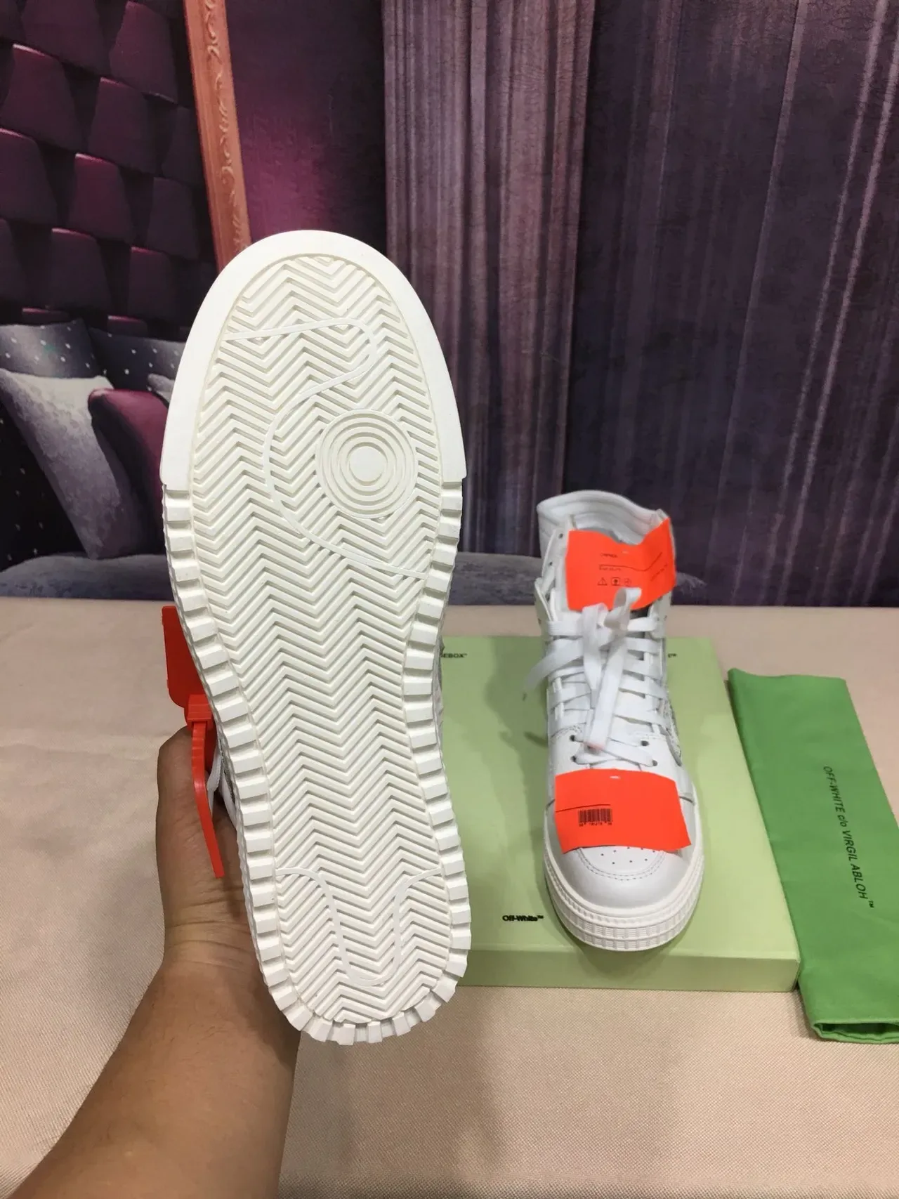 Off-White The Ten Sneakers Lifestyle Orange Hautes Avec Détails Industriels 2