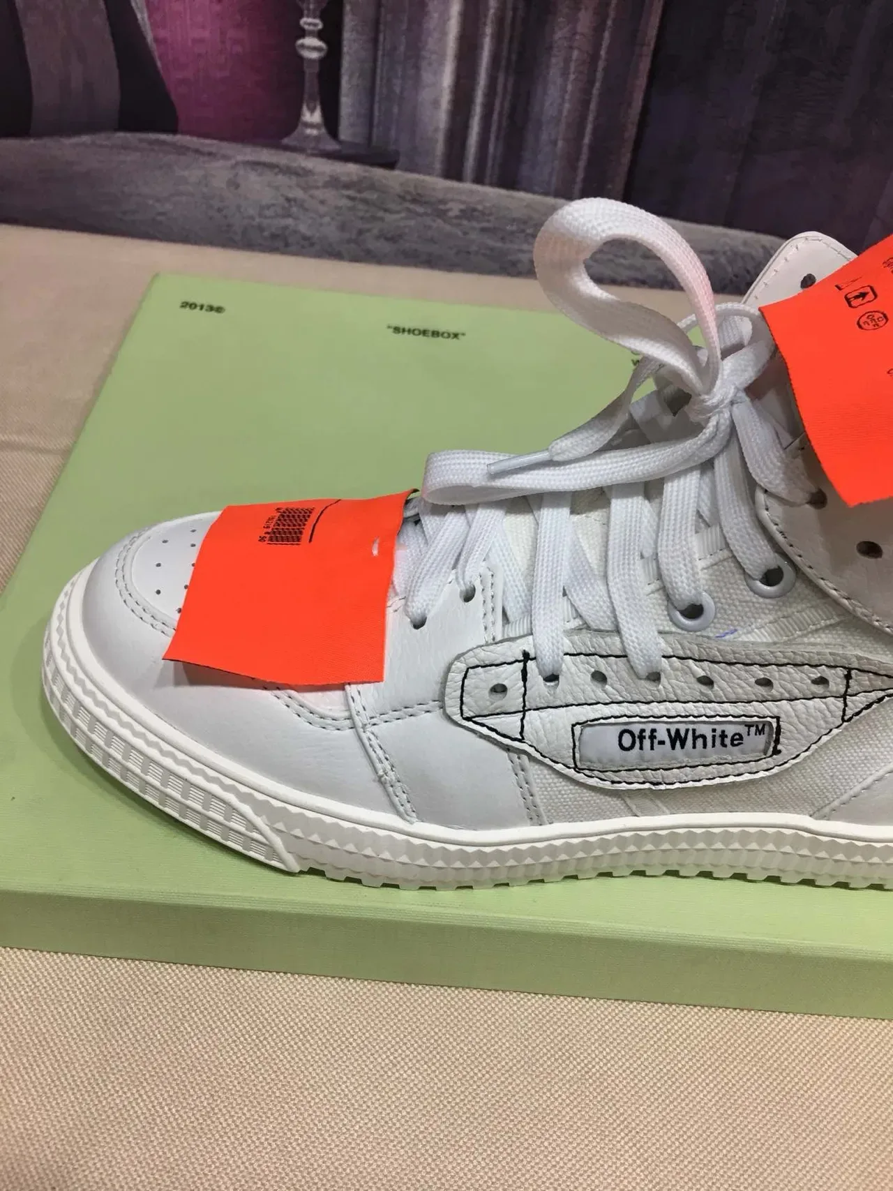 Off-White The Ten Sneakers Lifestyle Orange Hautes Avec Détails Industriels 5