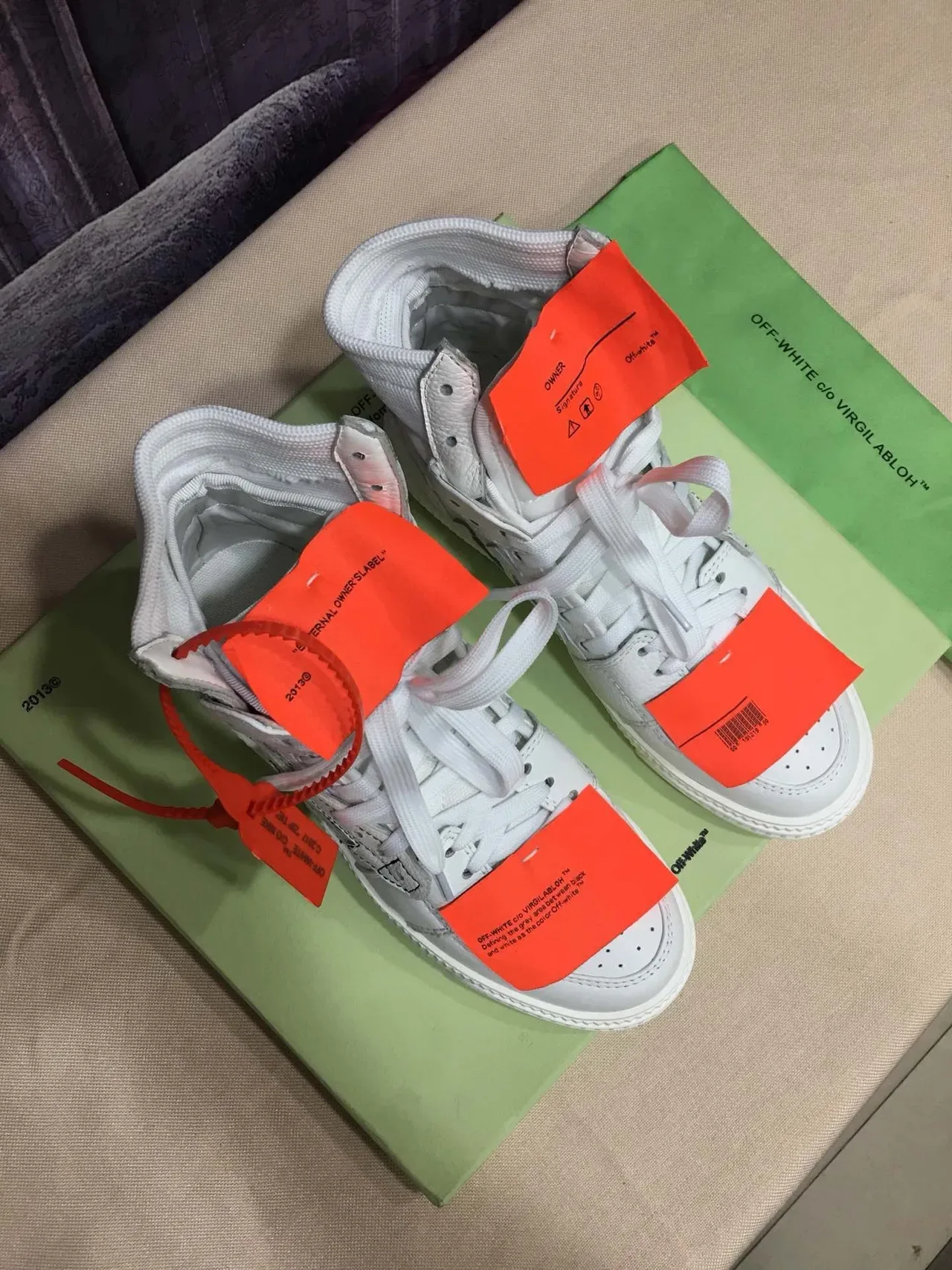Off-White The Ten Sneakers Lifestyle Orange Hautes Avec Détails Industriels 6