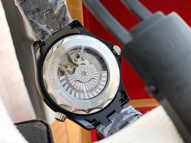 Omega Seamaster Professional Cadran Noir Acier Inoxydable Montre Mécanique 3