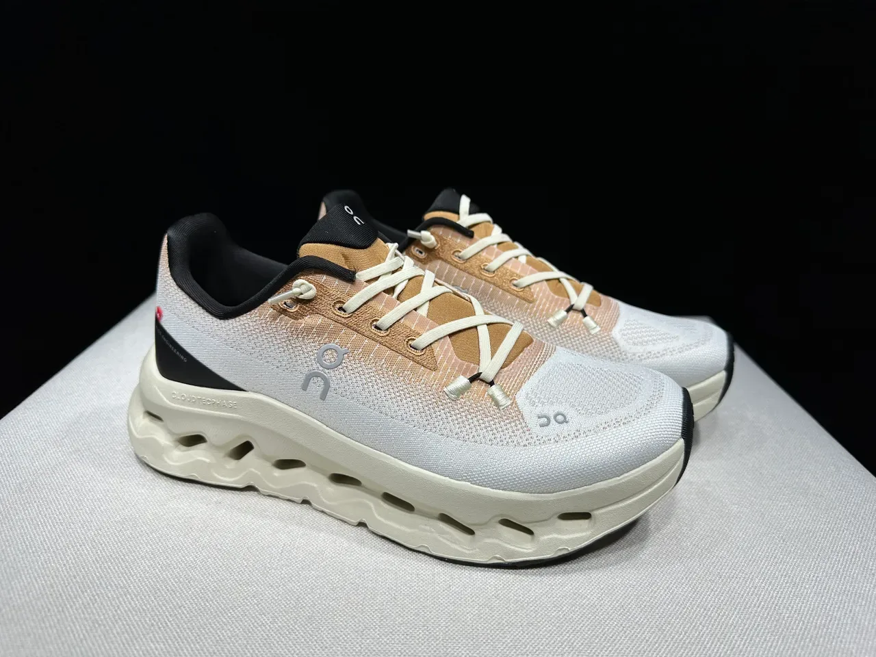 On beige noir tricoté dégradé haut sculpté cavité semelle intermédiaire lifestyle sneakers 4