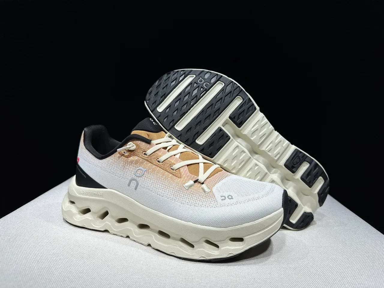 On beige noir tricoté dégradé haut sculpté cavité semelle intermédiaire lifestyle sneakers 5