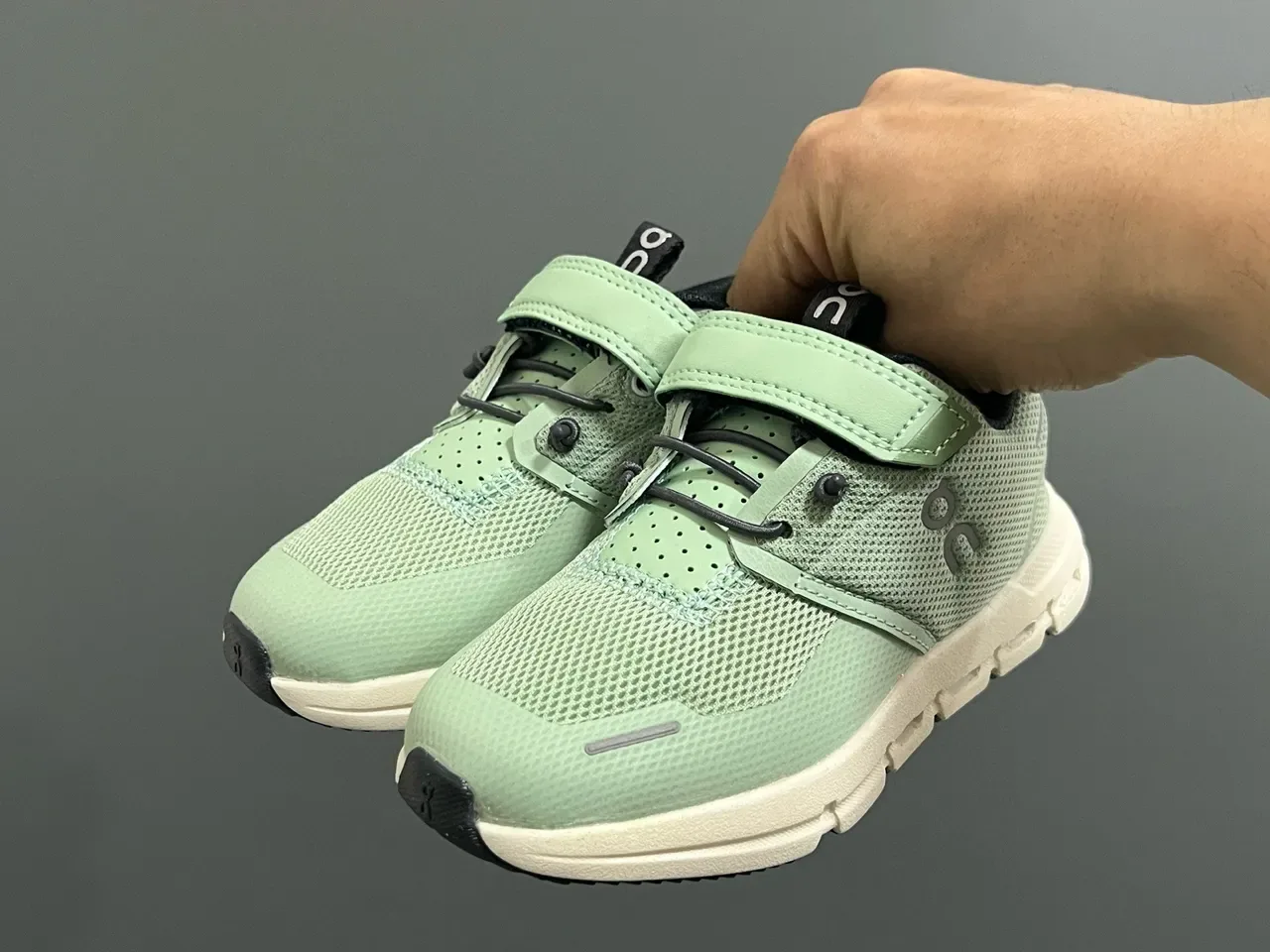 On Cloudmonster Vert Blanc Sans lacets Sangle Velcro Respirant Mesh Haut Sneakers Lifestyle 3